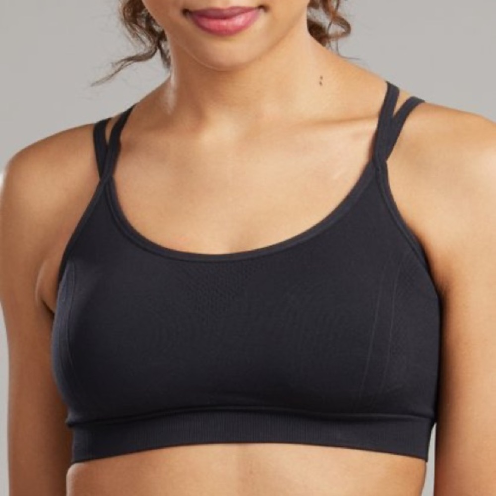 NWT REEBOK Strappy Sports Bra Speedwick Technology Black XS $50 Active Sporty